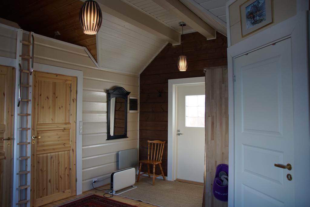 Aaroybukt Guesthouse Aroybukta Εξωτερικό φωτογραφία