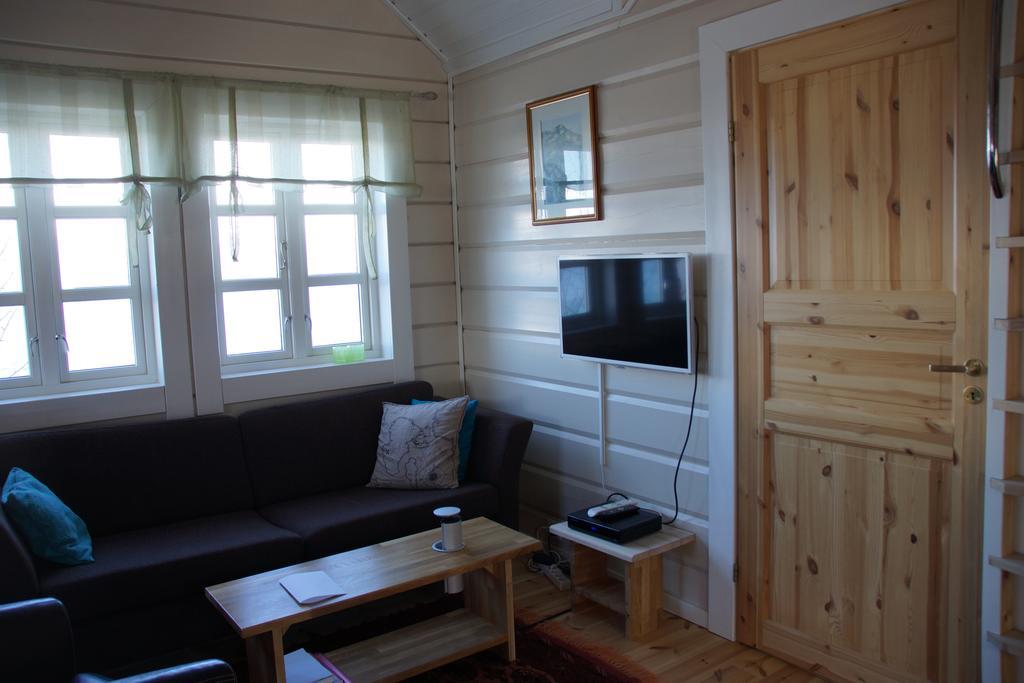 Aaroybukt Guesthouse Aroybukta Εξωτερικό φωτογραφία