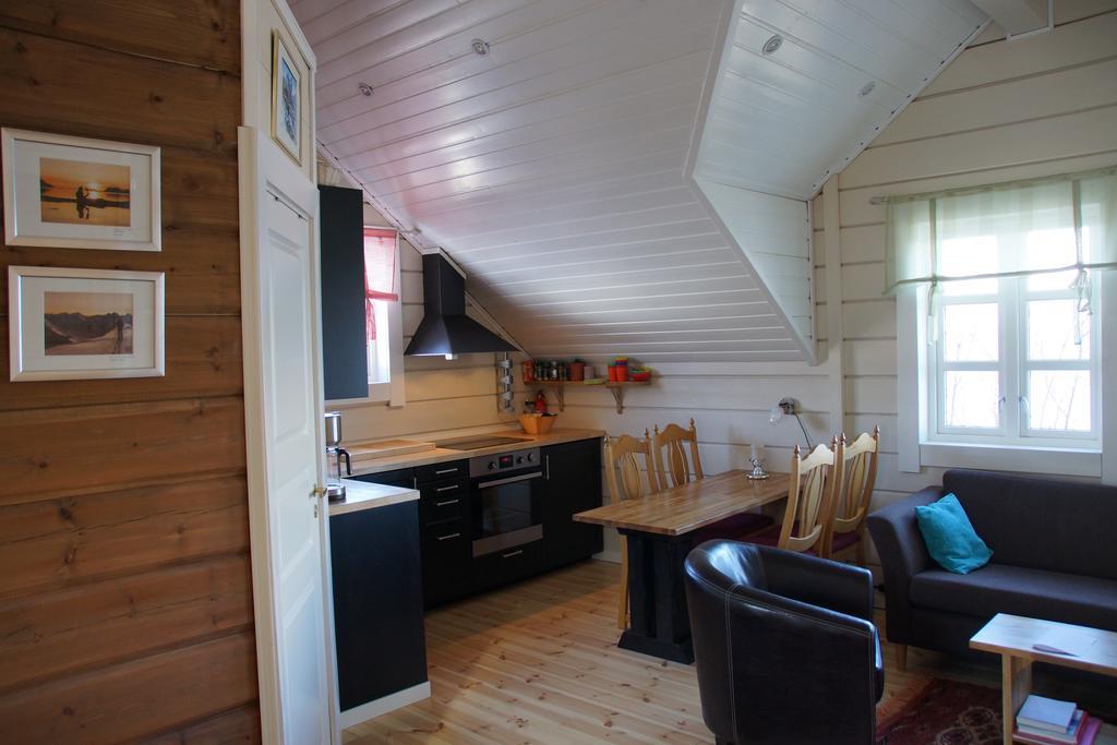 Aaroybukt Guesthouse Aroybukta Εξωτερικό φωτογραφία